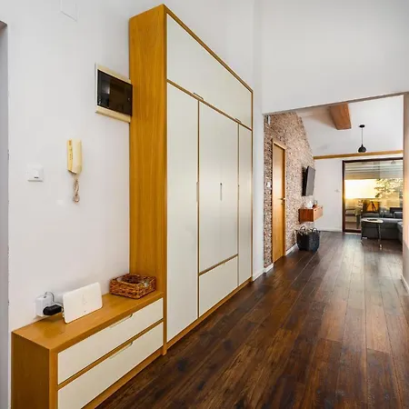 Sunset Premium Apartment *